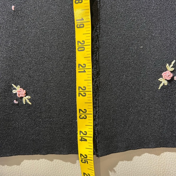 Black cardigan by Jennifer Moore size large - Picture 5 of 8